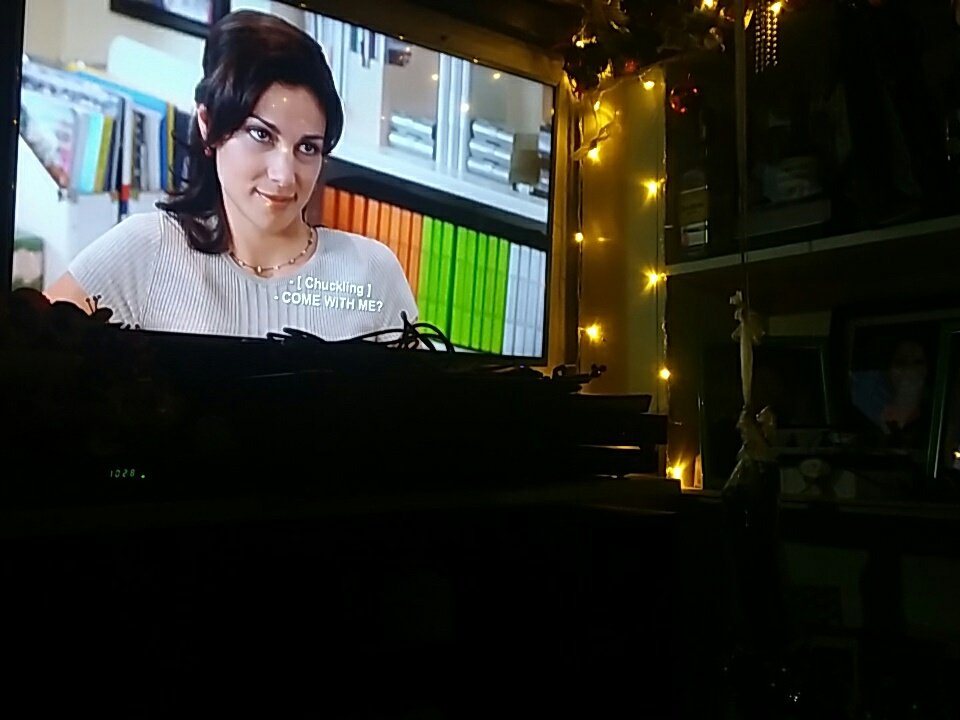 wondergenn's tweet photo. Netflix with my beshu https://t.co/oEzxxyXL8c