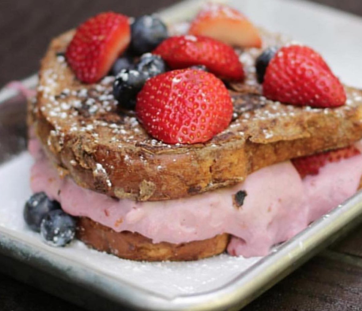 BoscoCafe's tweet photo. Downtown Ferndale is the place for all things Sunday Brunch!
#Brunchsohard #weekendvibes https://t.co/NHjRgXKN3x
