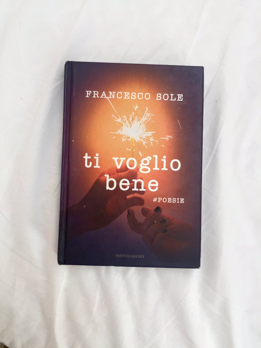 francescosoleee's tweet photo. Buon ultimo giorno dell'anno a tutti!Grazie con tutto il cuore per credere in me e per aver reso questo 2017 una poesia!

Vi voglio bene. https://t.co/9xEDyvWmRC
