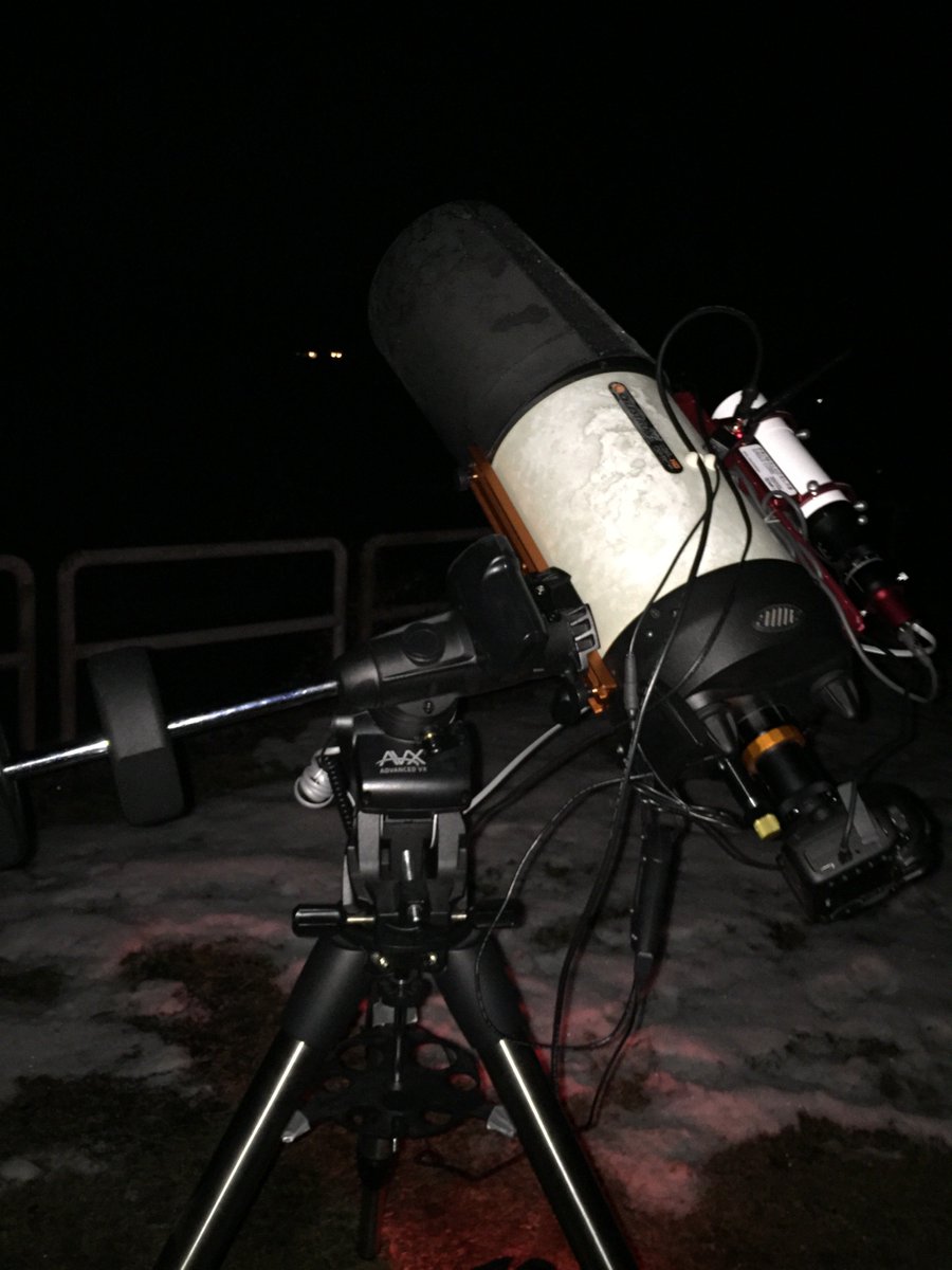 Ultima Luna dell'anno,  Last moon of the year 93%  From north Italy <a href="/CanonItaliaSpA/">Canon Italia</a> <a href="/The_SolarSystem/">✨The Solar System✨</a> <a href="/Celestron/">Celestron</a> <a href="/PrimaLuceLab/">PrimaLuceLab</a> <a href="/Photo_Space/">Photographing Space</a> <a href="/disinformatico/">So long, and thanks for all the fish</a>
