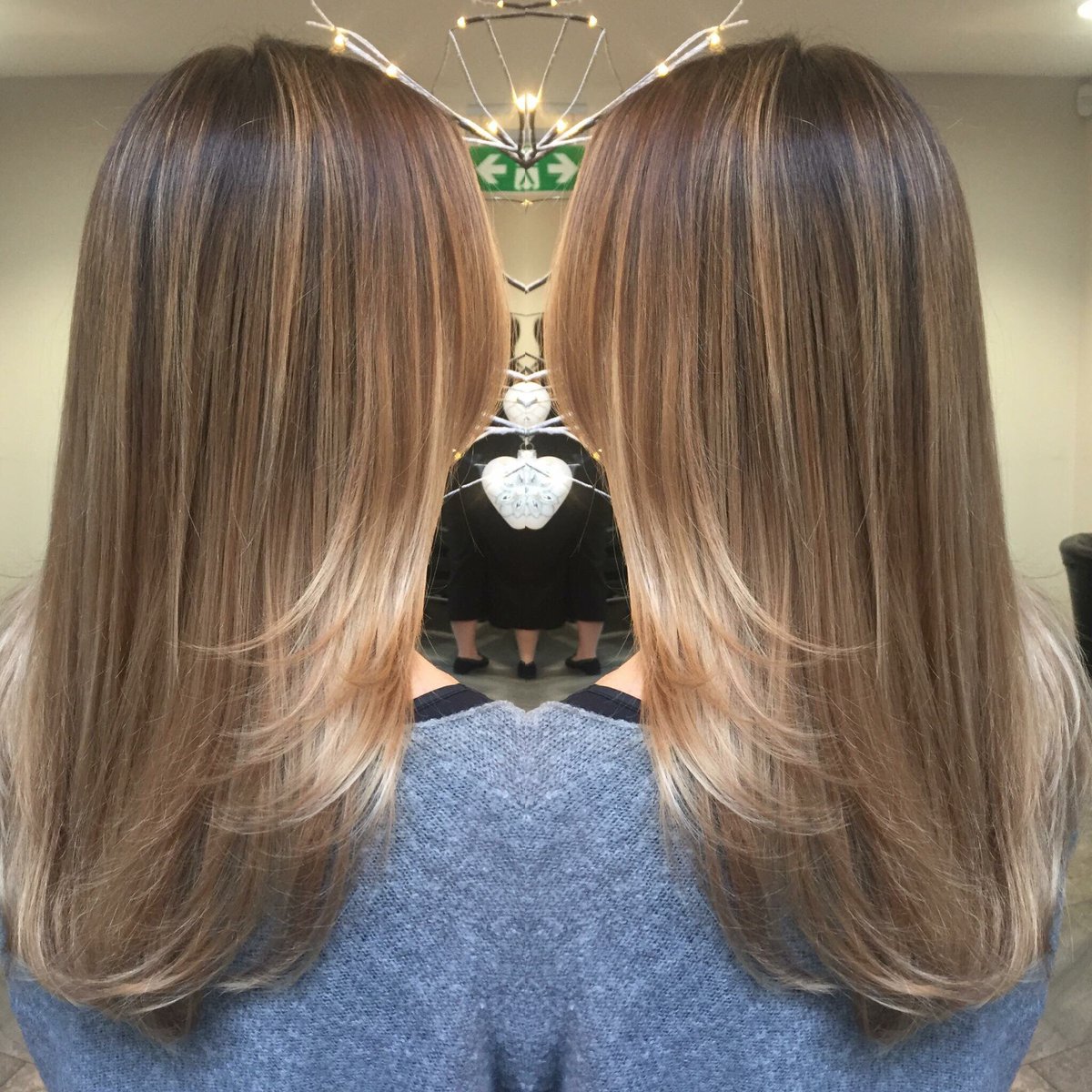 TJWHairDesign's tweet photo. BISCUIT BLONDE 

We’re loving this freehand balayage, by our Graduate Stylist Kira! 

Another day, another balayage! 

#justanotherdayattheoffice #wella #wellacolour #wellalife #wellahair #redken #redkenobsessed #redkenstyling #redkenready #tjw #TJWTAKEOVER  #hairenvy #hairgoals https://t.co/Byz0EIjnZ1