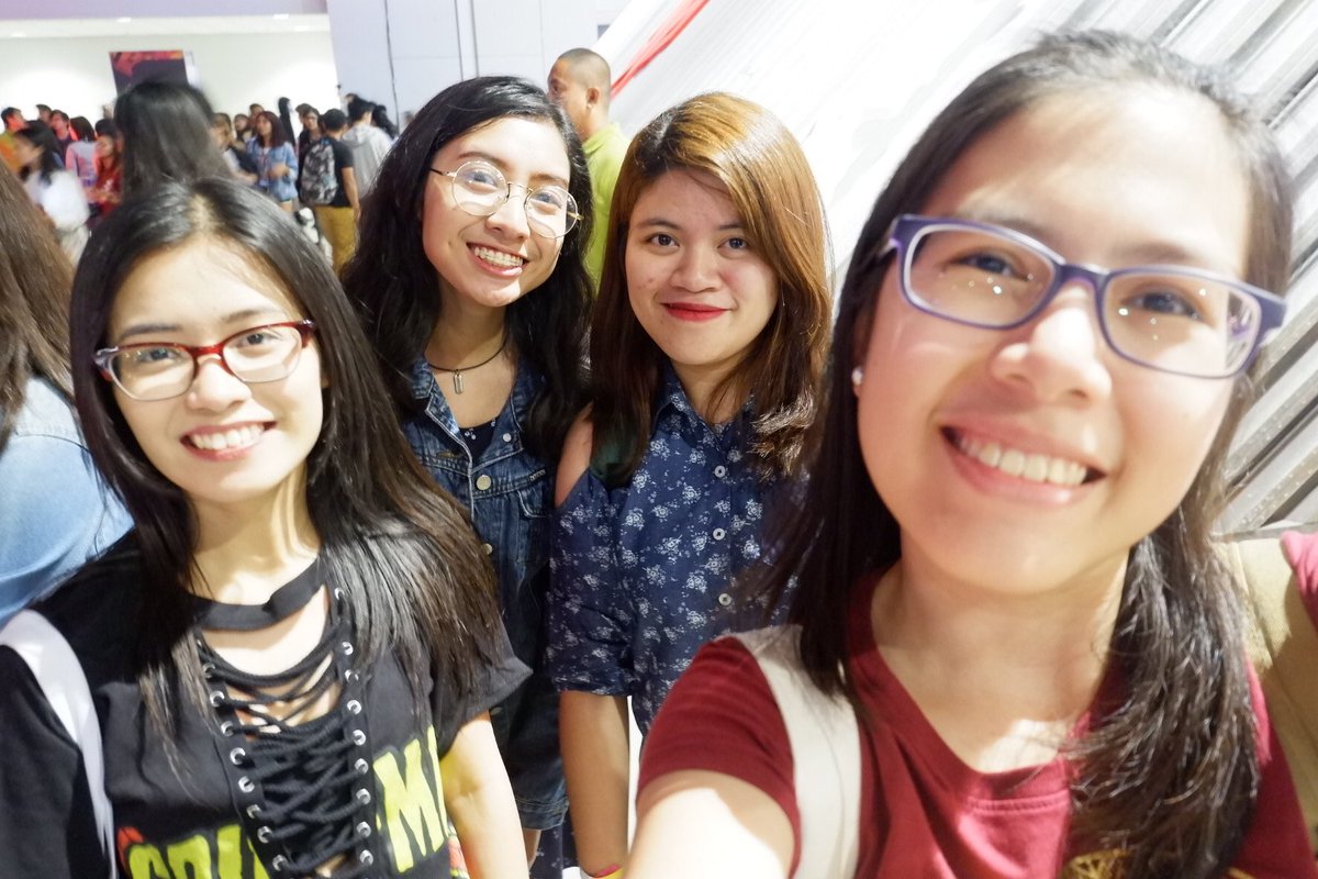 leiascaptain's tweet photo. #APCCPH2017 meeting some of my mutuals 😘✨ @youresteve @steveshrrington @scywaIkers @saviorloki @adarmdriver 💓💓💓 https://t.co/jYuoV3mebA