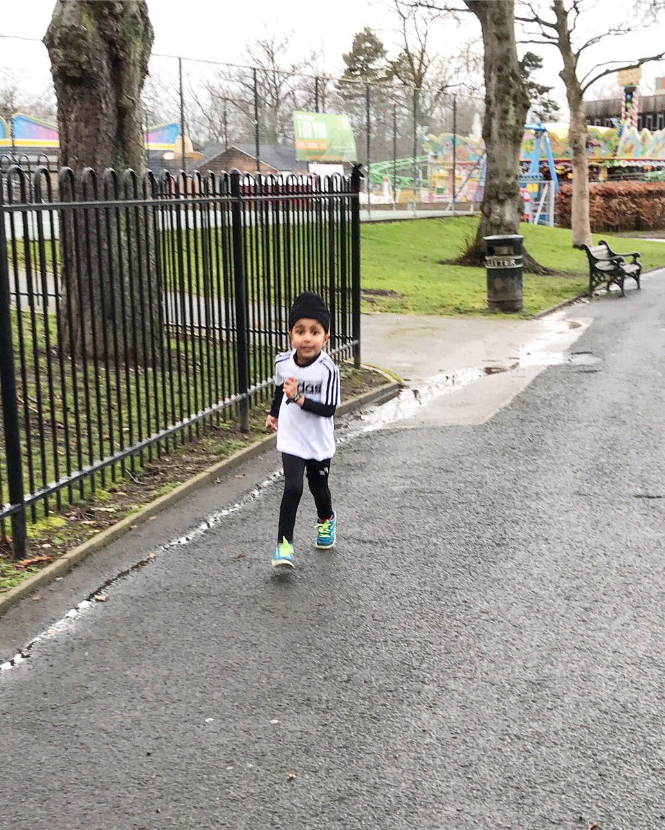 ImmyKaur's tweet photo. Final @JuniorParkRunUK of the year for #Anaadh this morning @CannonHillJNRPR, finished with a PB. Such a joy to watch him grow, get faster, more determined and excited this year. Thank you to all the volunteers who turn up week in, week out to make it happen #JuniorParkRun. https://t.co/1RPfq2yw0n