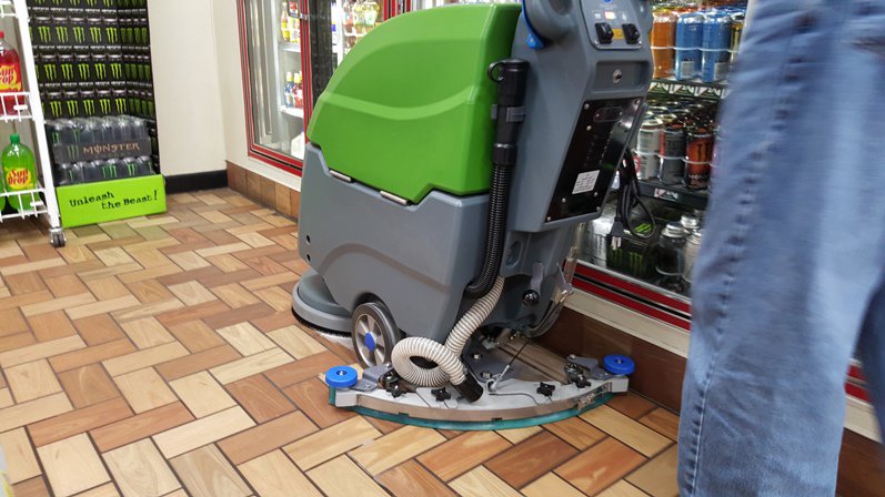 SimpleClean18's tweet image. Did holiday motorists choose your #cstore, or did they opt for the store down the street? The cleanliness of your store helps mold your reputation: simplecleanscrubbers.com/c-stores