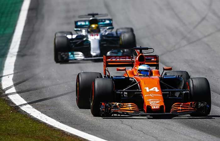 Formula1only's tweet photo. Мотор Honda проигрывает Mercedes около 100 л.с. https://t.co/bIl2VhN2YS https://t.co/MA59ibuCLd