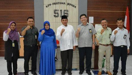 <a href="/AgungPakdheID/">mastommykw9</a> <a href="/Soelistijo4/">Soelistijo</a> @prabusaktiid <a href="/wirawansgt/">Wirawan Sigit</a> <a href="/adillaratuu/">Adilla Ratu Ghassani</a> <a href="/sirjohKepo/">Wisanggeni</a> <a href="/mugiharto107/">mugiharto</a> <a href="/tigasatumei/">tigasatumei@gmail.com</a> <a href="/m_fu4d/">Mohamad Fuad</a> @KPPJepara #Refleksi2017 : "Bersinergi dengan seluruh Stakeholder"