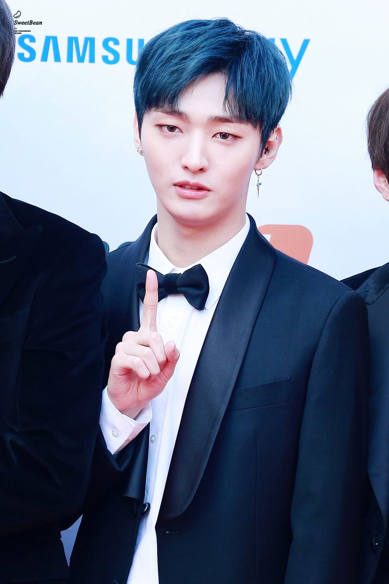 SweetBeanJS's tweet image. 2018
새해복많이받으세요
🐶🐶🐶