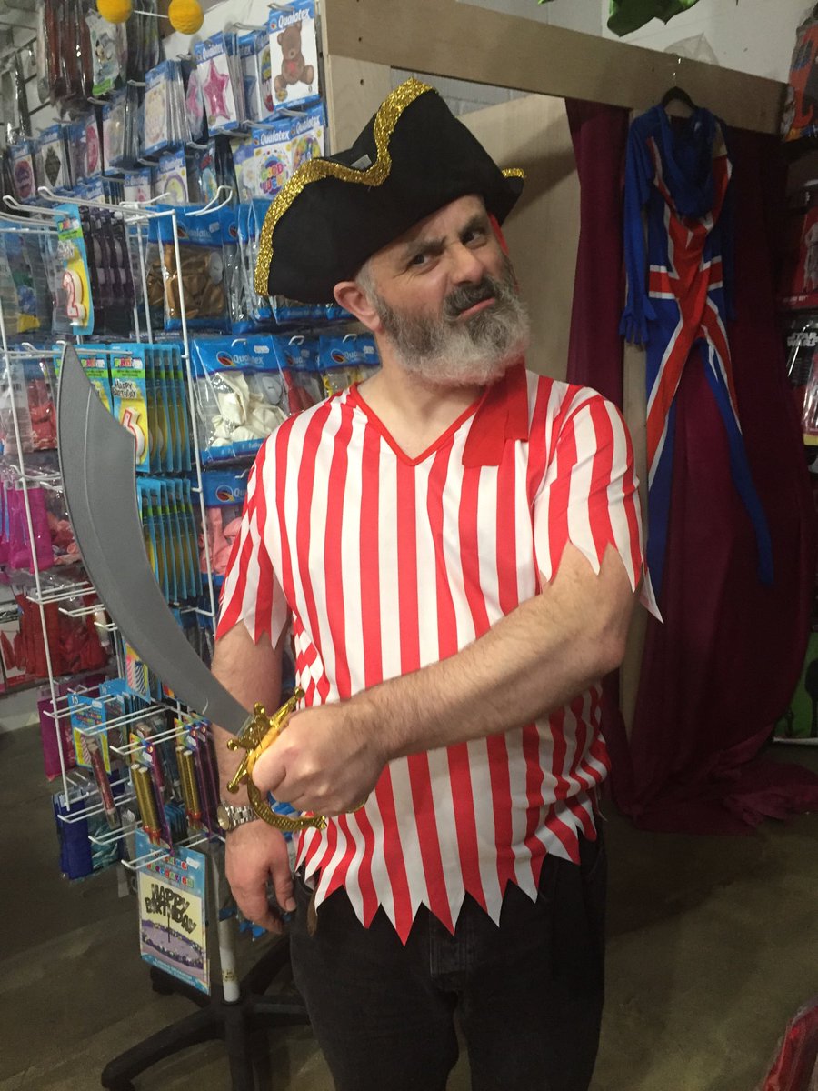 fun_warehouse tweet picture