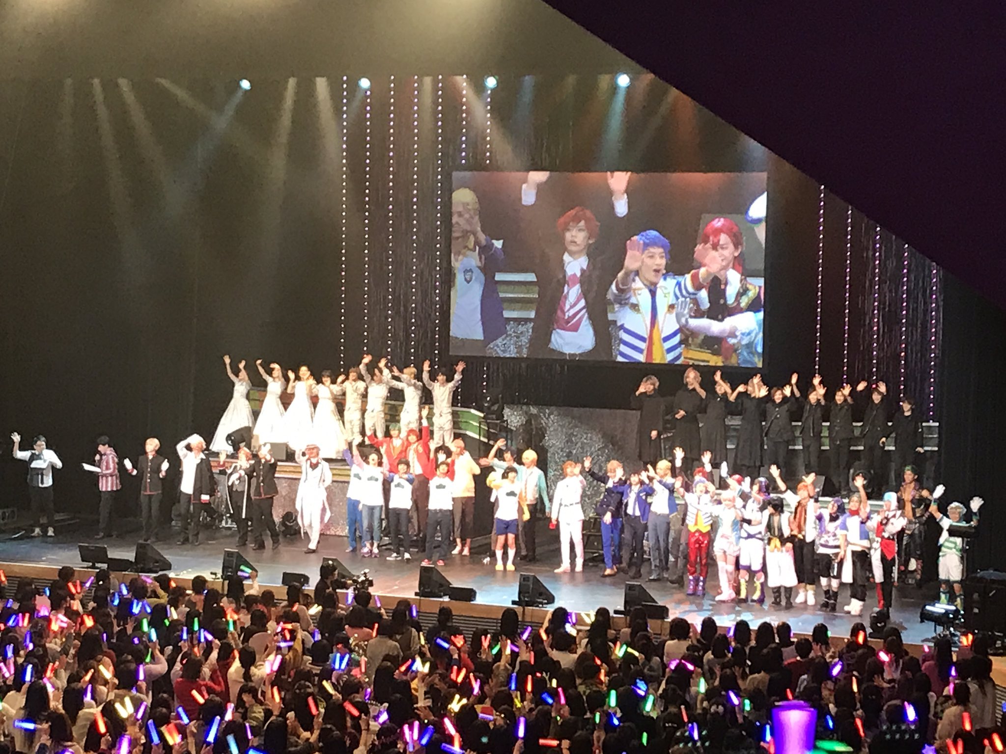 Stage Fes 19 Blu Ray Dvd発売中 Stage Fes 17にご来場いただいた皆様 本当にありがとうございました 最高の新年の走り出しになったのではないでしょうか そんなstage Fes 17の Dvd Blu Rayが18年4月27日に