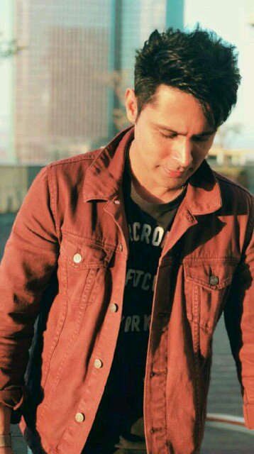 TeamSudeepsahir's tweet photo. His eyes speak in silence #Holidays #ssudeepsahir #cute #Dubai #instastory @ssudeep_sahir https://t.co/xi1txB8Q9g