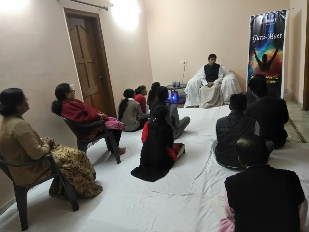 mukkt_official's tweet photo. 3rd day 5th GuruMeet conducted at Panchkula, #circle_of_influence #GuruOm #GuruSphere mukkt #GuruMeet #faithful #prayers#coexist #spirituality #calm #mind #hope #wisdom #compassion #forgiveness #chakra #peaceonearth #crystals#crystalhealing #crystallove #goodvibes https://t.co/U82WrU1sYg