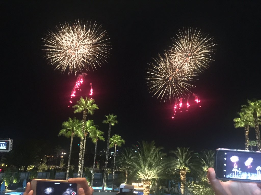 carole_bouchard's tweet photo. Happy New Year everybody !!!! #Perth2018 https://t.co/fUyPaGhBj7