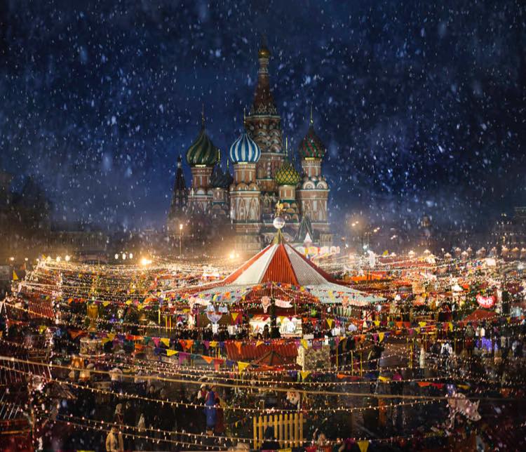 EmbassyofRussia's tweet photo. True #NewYear magic is hapenning on the Red Square turned Festive Season Fair in #Moscow © E.Shumilova #HappyNewYear https://t.co/OhxJ7gPYPP