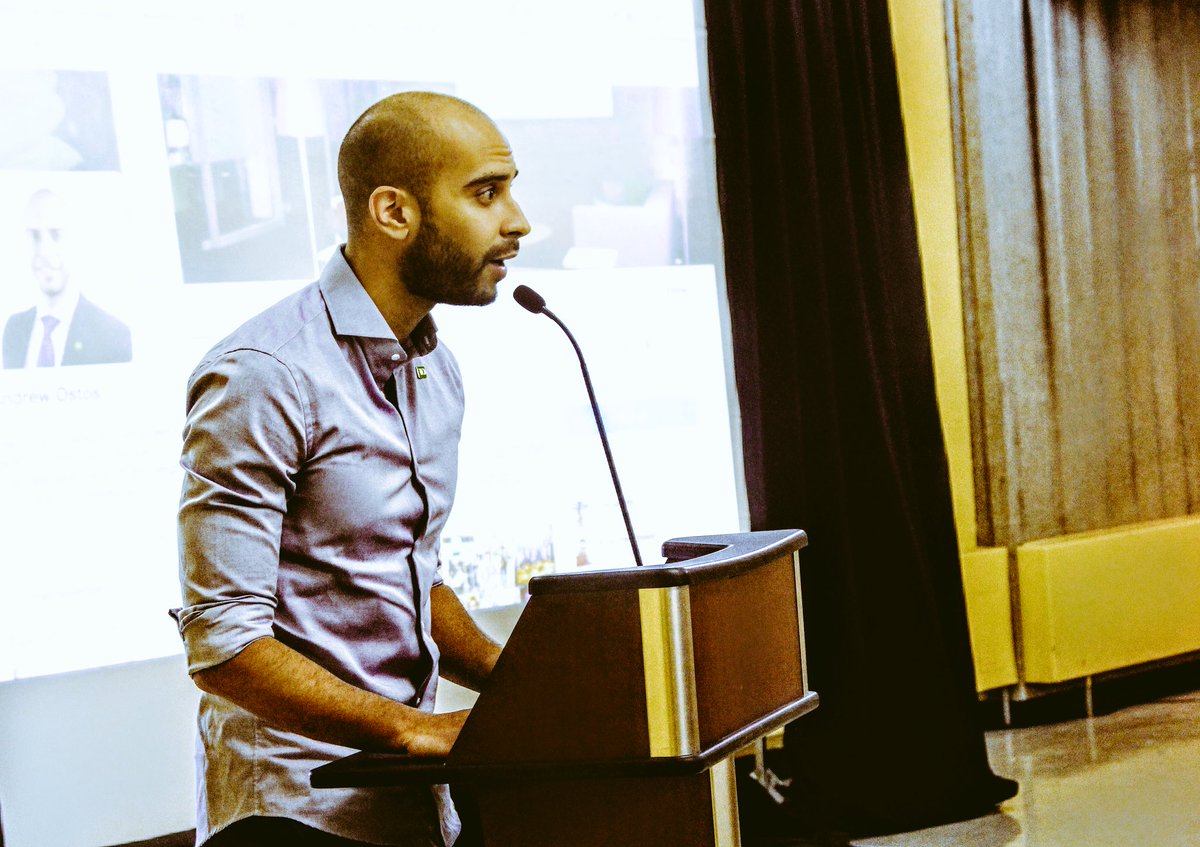 2017 was memorable! Here's my #YearInReview:

- Discovered I'm going to be a dad 😊
- Changed to a plant based diet 🌱
- Realized a dream in helping launch a Branch Manager mobile app 📱
- Continued to learn from mentors 💡
- Continued mentoring others 🤝

#HappyNewYear! 🎉