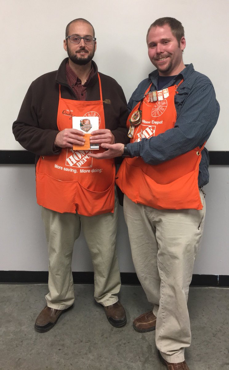 @Bixman69 awarding D28 Andy his Bronze! Great job Andy!!