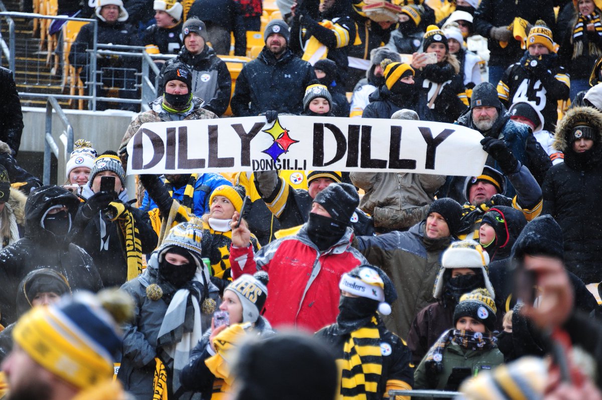 SteelersUnite's tweet photo. Playoffs coming up. #HereWeGo https://t.co/47IMa7Wb7v