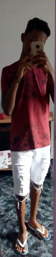 Loh021's tweet photo. Fui ali curti meu ano novo ❤😎🎉🍻🎤
  #Vem2018 #PN #Praia #Mar #Friends #Quecomeceosjogos #Hojeesópingaefarra  #ADeus2017 A Deus 2018 #Ultimadoano https://t.co/6sFoh3dRp4