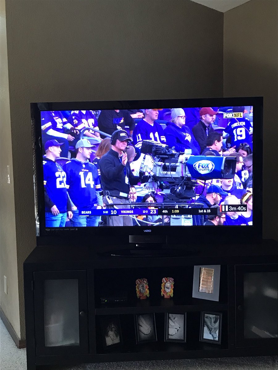 mooneygrl's tweet photo. @brockdeboer1 @Braden_DeBoer you are TV stars! https://t.co/MBsMVr4dHr
