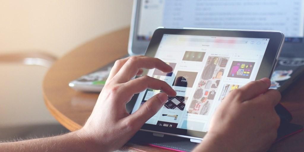 truegenuineco's tweet photo. Getting visitors but not sales? Here are 7 simple tricks to get more sales in your online store #ecommerce https://t.co/ADkupBlx3b https://t.co/tiRHonWebx