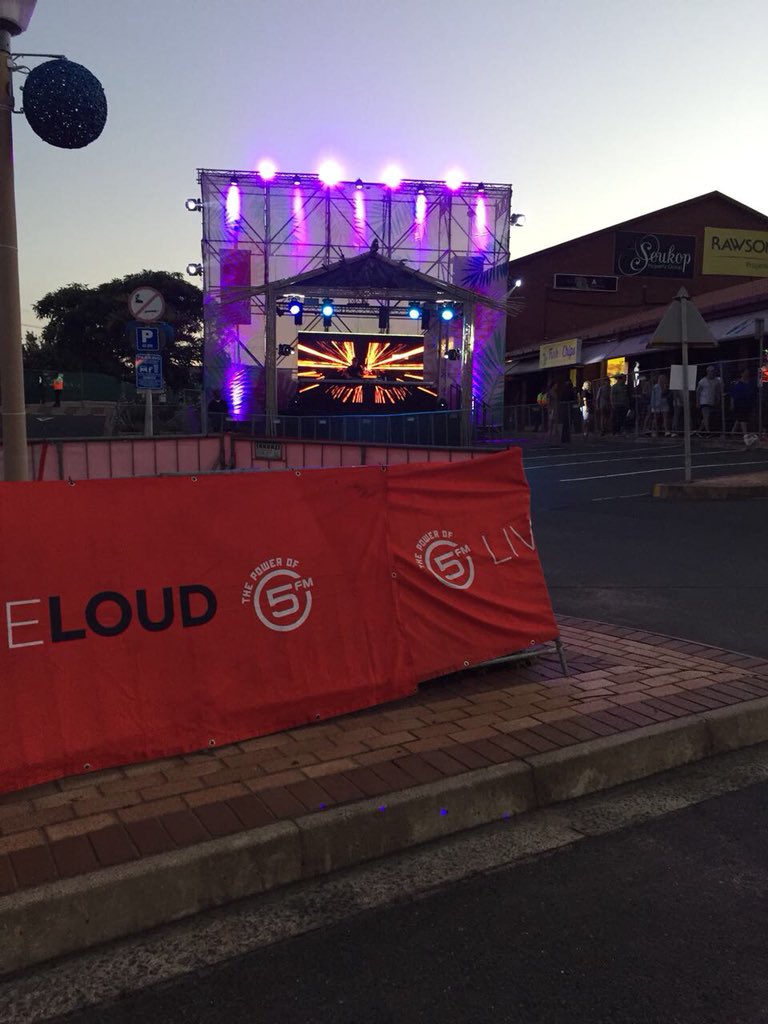 5FM's tweet photo. And the doors have opened in Durban! The Ballito NYE Street party is ready to go 😎

#NYE5 #5ummer https://t.co/b6WE3lbXky