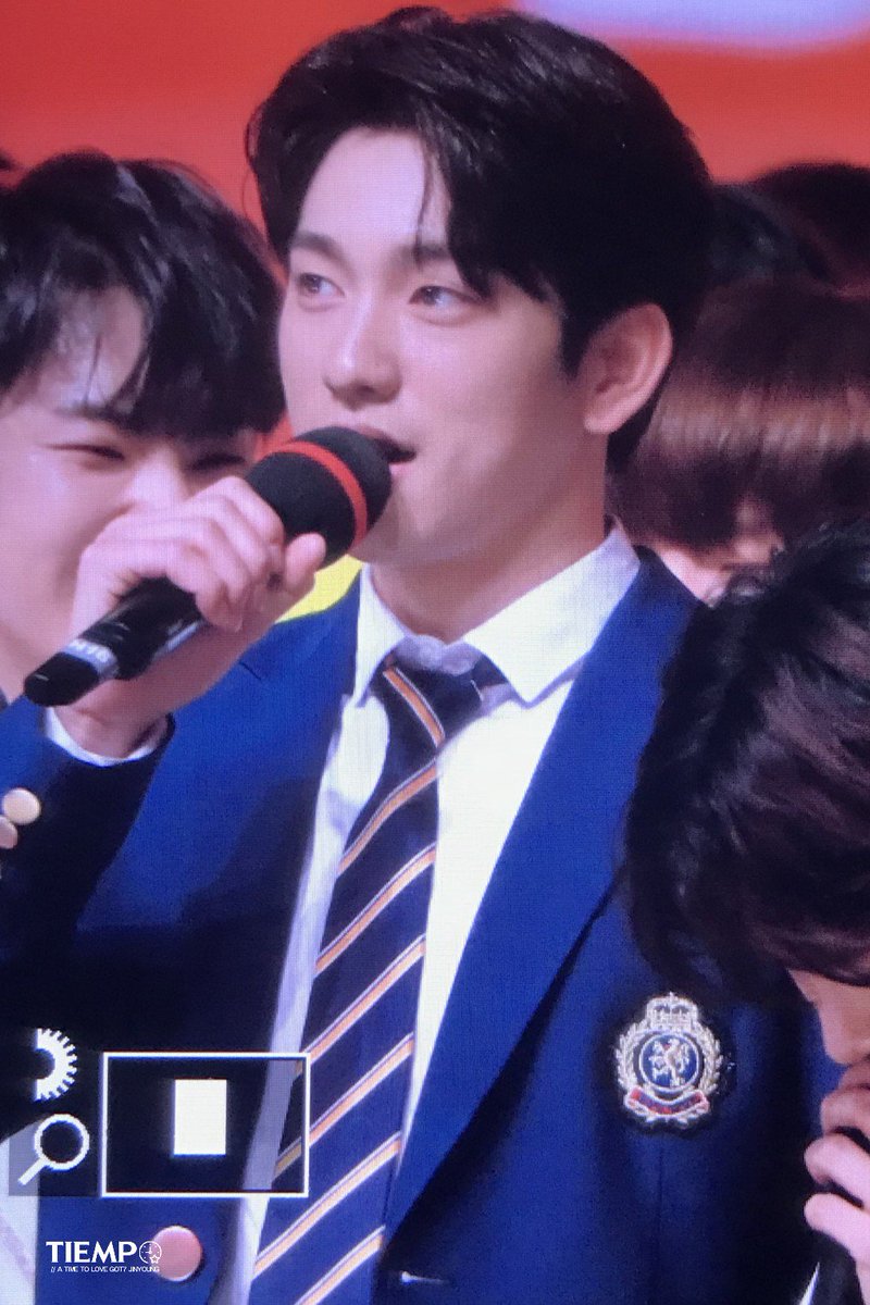 TIEMPO_JY's tweet photo. 171231-180101 MBC 가요대제전 #진영 #jinyong #GOT7 #18년도_잘부탁해😀 https://t.co/EJ2mMKfThc
