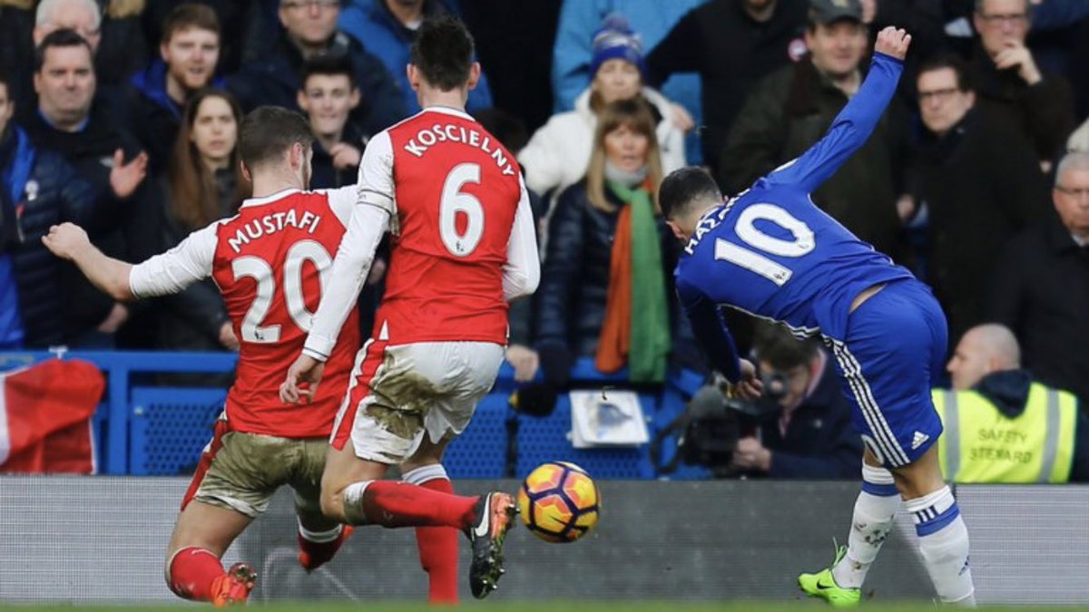 Alex_something_'s tweet image. #CFC2017 Eden’s WONDERGOAL against Arsenal