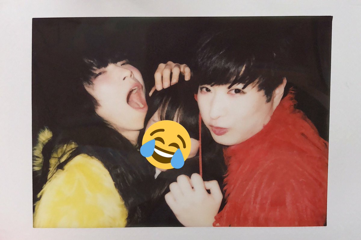 hanchaaan's tweet photo. ❤️ねぎちゃん！
🐼めいです！！
❤️ねぎちゃんとかもう覚えられない！おなカマネームねぎちゃんでいいじゃん！ねぎトロ！
♡全然違うのに…(笑)
💛ねぎちゃん！
💙よろしく〜
❤️良いお年を〜😏👋

ミキちゃんにおなカマネーム付けてもらった＼(^o^)／❤️
ねぎちゃんことねぎトロです😇笑
#CDGJ https://t.co/smDWZ6rJsm