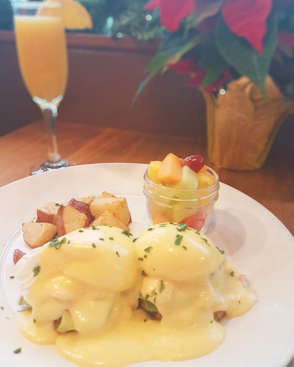 ABODERestaurant's tweet photo. We love you a Brunch! ❤️🍳🥂 Join us New Year’s Day for the Ultimate Seafood Benny! https://t.co/UhKRyo4dgh