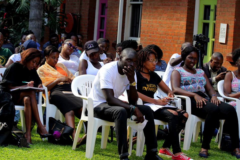 CulxureMag's tweet photo. Audience at the open mic poetry slam held at the National Art Gallery Yesterday ,it was part of the exciting #IntwasaExtra
Pictures by @intwasa
@CurateZim
@Bangane_ZW
@MantateQueeneth
@culxuraloffice
#CulxureZw https://t.co/vmCKSu5KvV