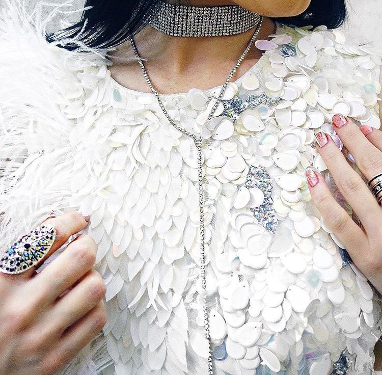 TheSparkleStyle's tweet photo. Hope you all have a safe &amp; sparkly new year!! #2018 #nye #styleblog #fashionblog #torontoblogger https://t.co/Zb2bZAUzYN