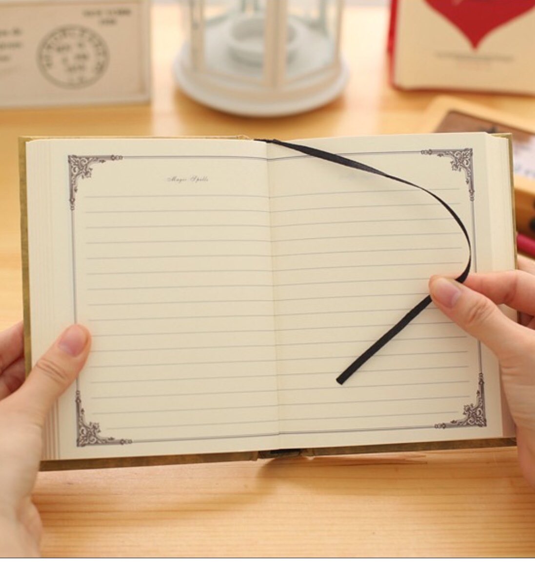 VybeGod's tweet image. Keep a manifesting journal as you write your intentions through the day. Every morning and night read your list out loud and FEEL yourself already having the things you set out into the universe 🔮💫