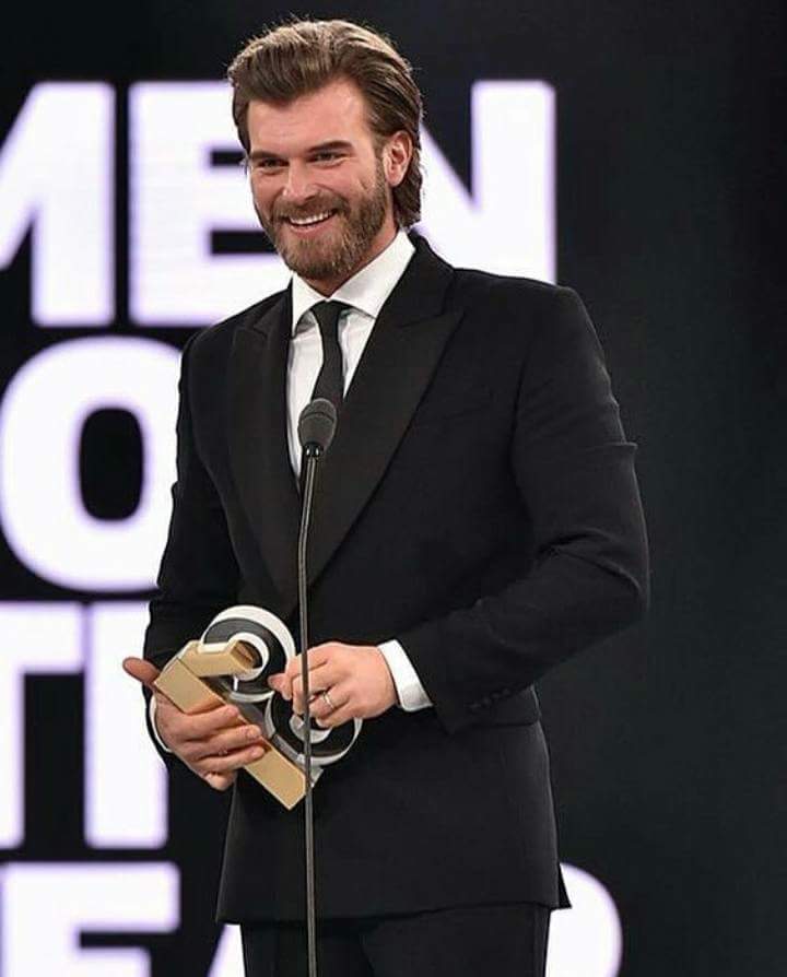 k_t_spain's tweet photo. My favorite photos of GQ
#KivançTatlituğ #MenOfTheYear2016 https://t.co/LkXgxRObOn