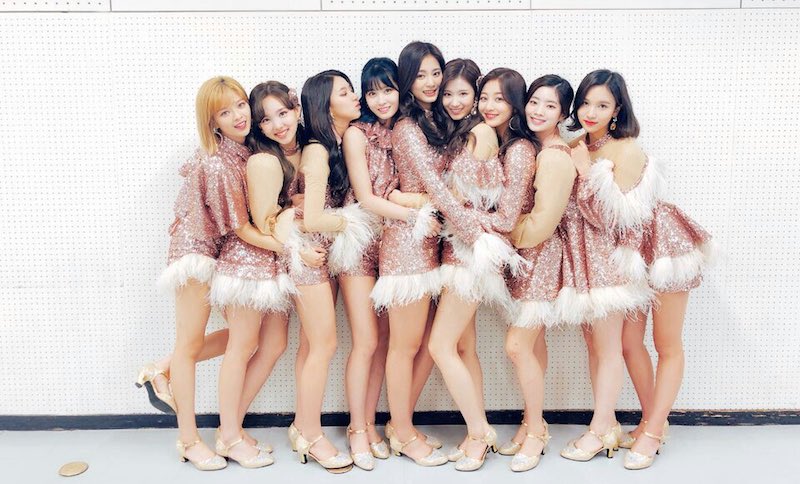 Soompi Twice Grabs 7th Win For Heart Shaker On Inkigayo Heartshaker7thwin T Co Hhkffgbpat