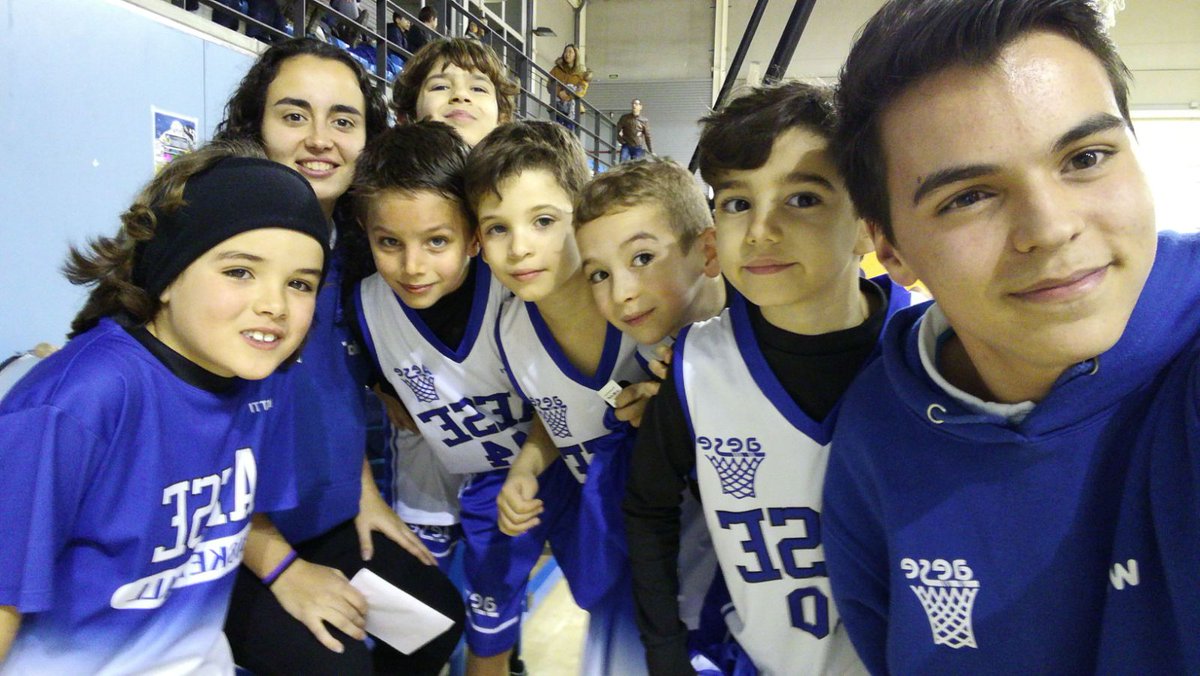andreasilveria's tweet photo. Hem viscut dos dies molt intensos al #TCCDPREMINI. No puc estar més orgullosa d'aquest 6 nois i de les seves famílies.#PRBM2 @BASQUETAESE https://t.co/3bJtgd5Nin