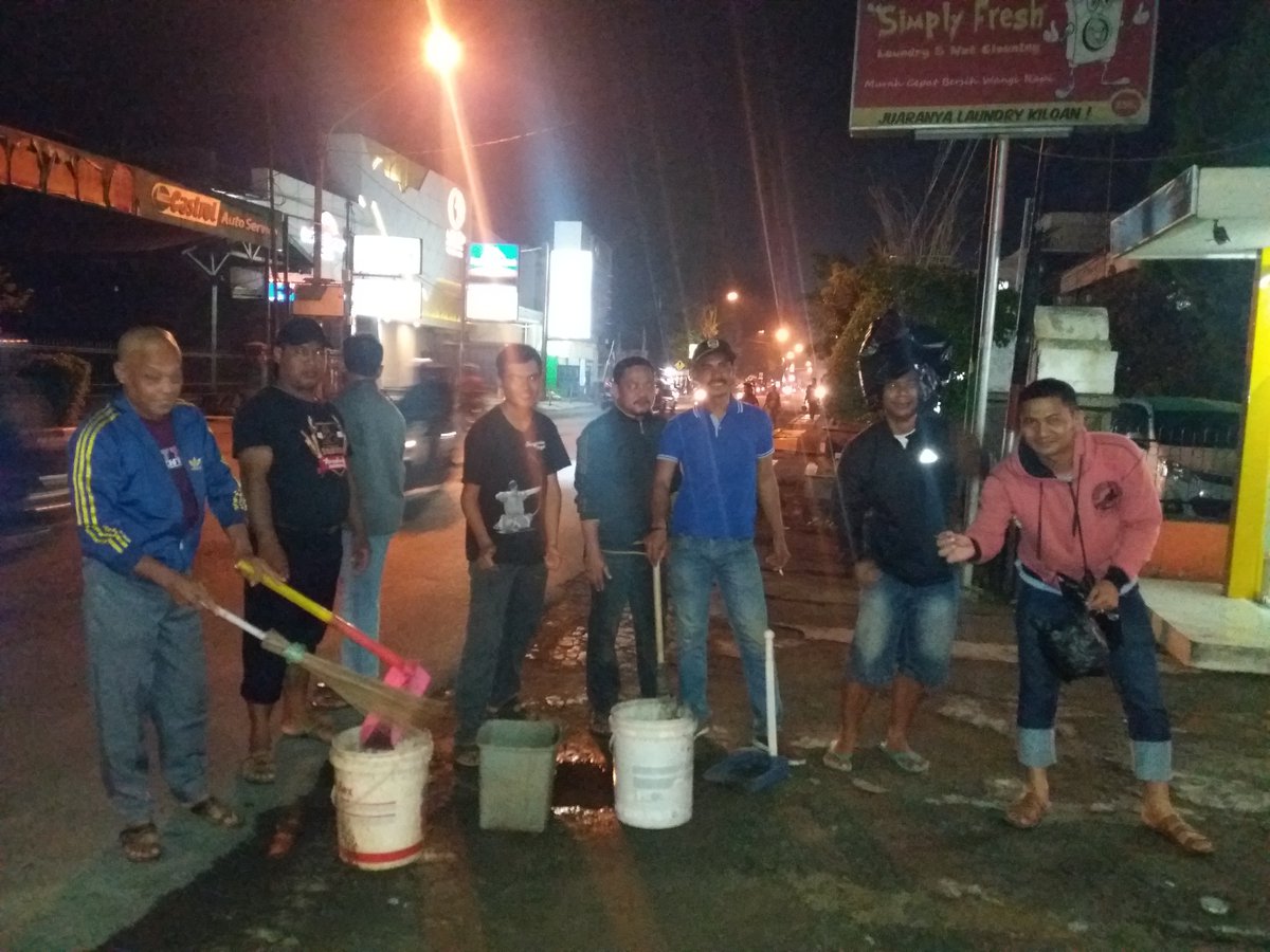 Bukan lagi pemeriksaan fisik jalan ya, ini lagi #TukarNasibPurwakarta 🤗cc : <a href="/DediMulyadi71/">Kang Dedi Mulyadi</a> <a href="/tarsamana/">tarsamana setiawan</a>