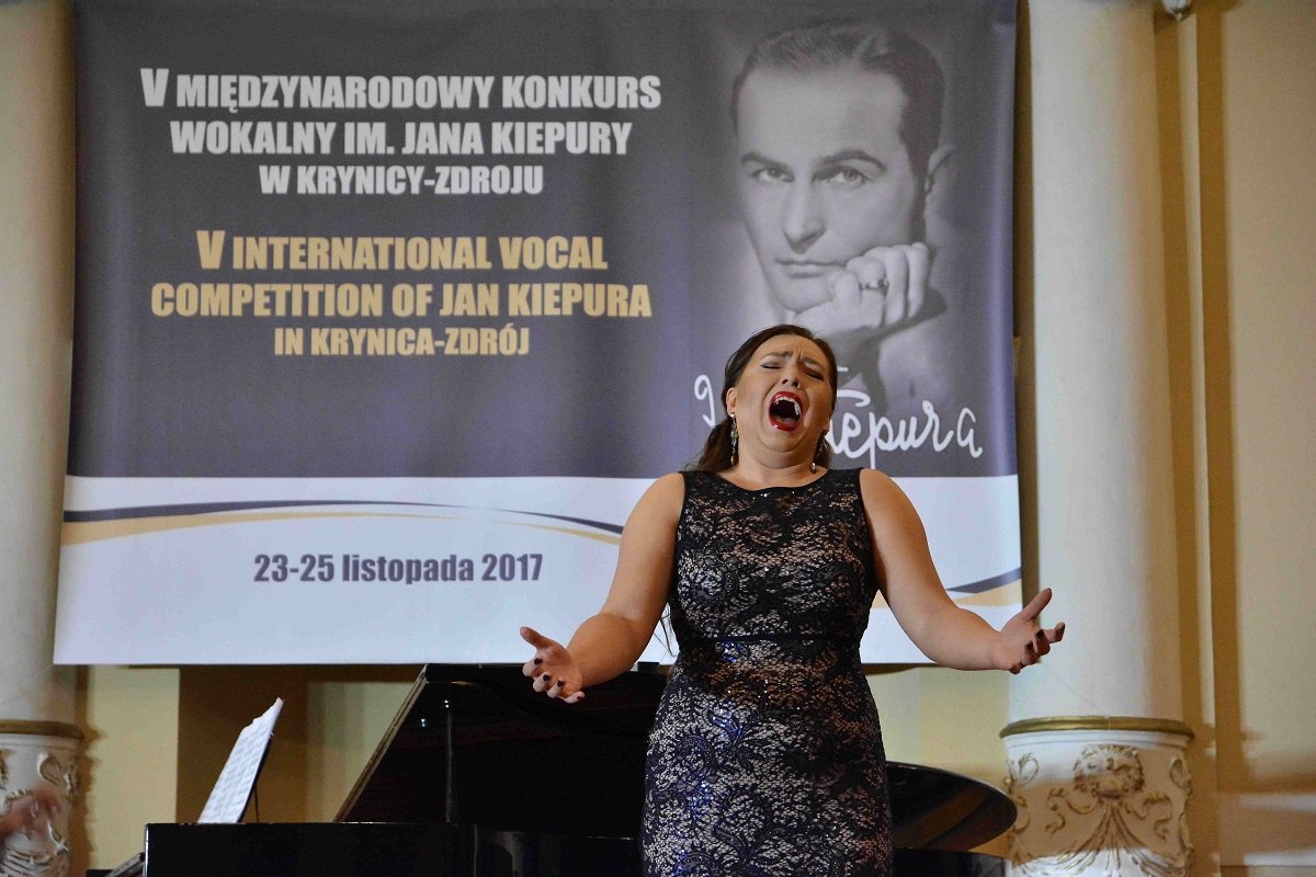 evavocal's tweet image. 