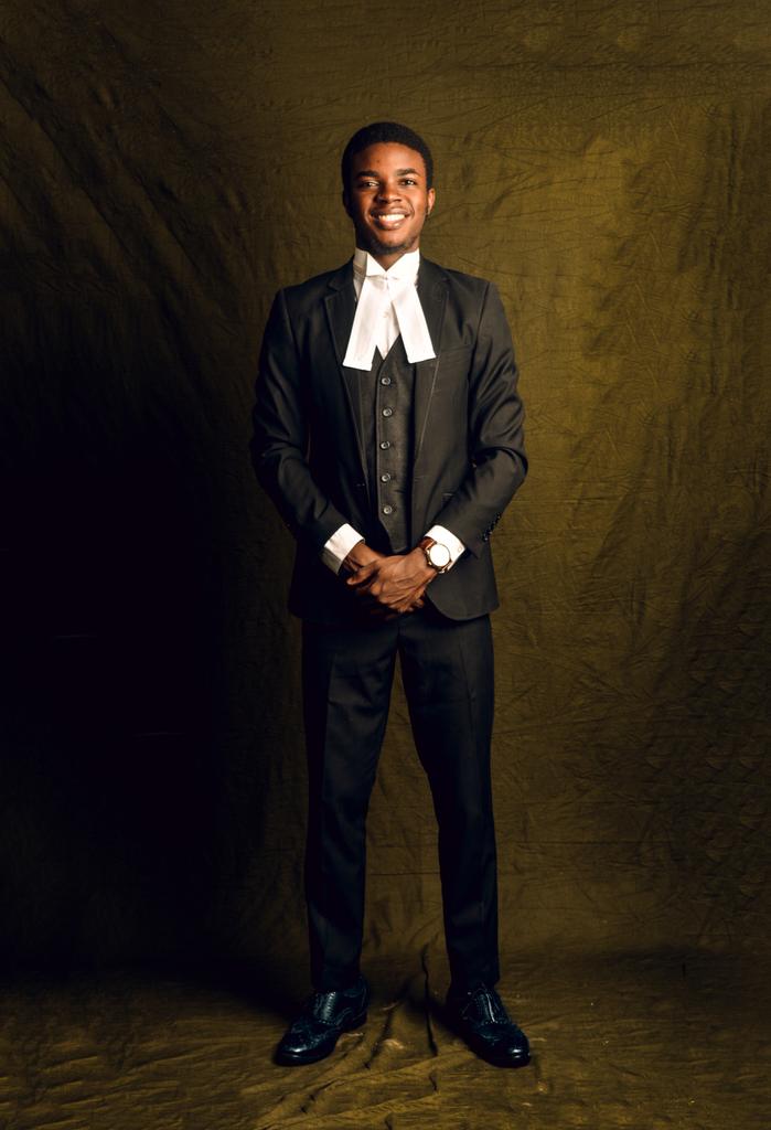 Efemenaa_'s tweet photo. 2018: Barrister &amp; Solicitor of the Supreme Court of Nigeria, Law Teacher, Son of God, Worded Up, Souled-Out, Sauce of Heaven and Combatant, Jesus Army! 

#DeeperInGod #SauceOfHeaven #YourLawyersLawyer #FixNigeria https://t.co/z3Ho4ig5iK