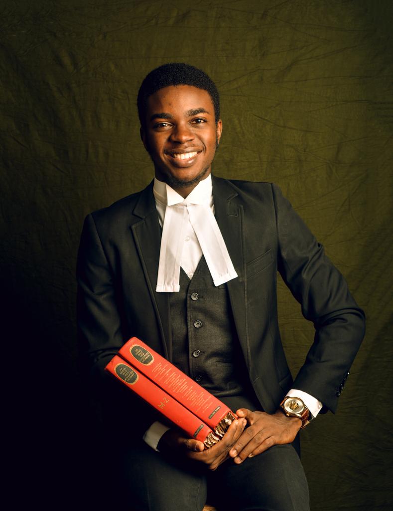 Efemenaa_'s tweet photo. 2018: Barrister &amp; Solicitor of the Supreme Court of Nigeria, Law Teacher, Son of God, Worded Up, Souled-Out, Sauce of Heaven and Combatant, Jesus Army! 

#DeeperInGod #SauceOfHeaven #YourLawyersLawyer #FixNigeria https://t.co/z3Ho4ig5iK