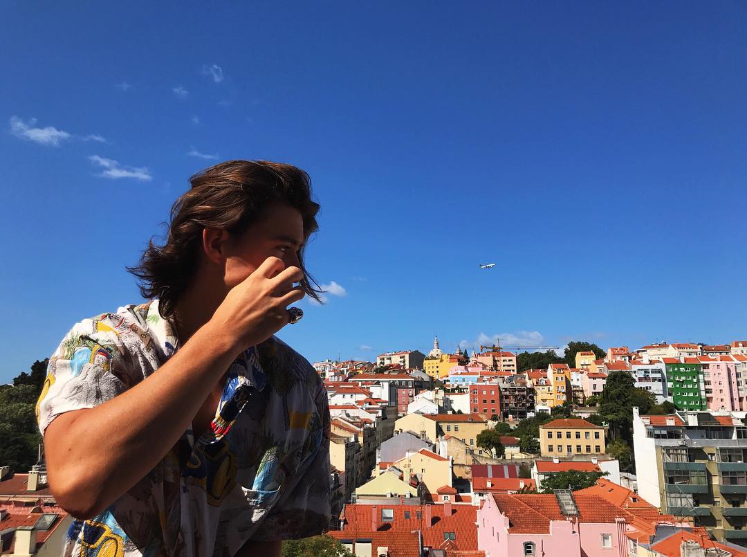 NashGrierBRA's tweet photo. 09/08: Nash visita Portugal pela primeira vez https://t.co/1nVIp0oGCF
