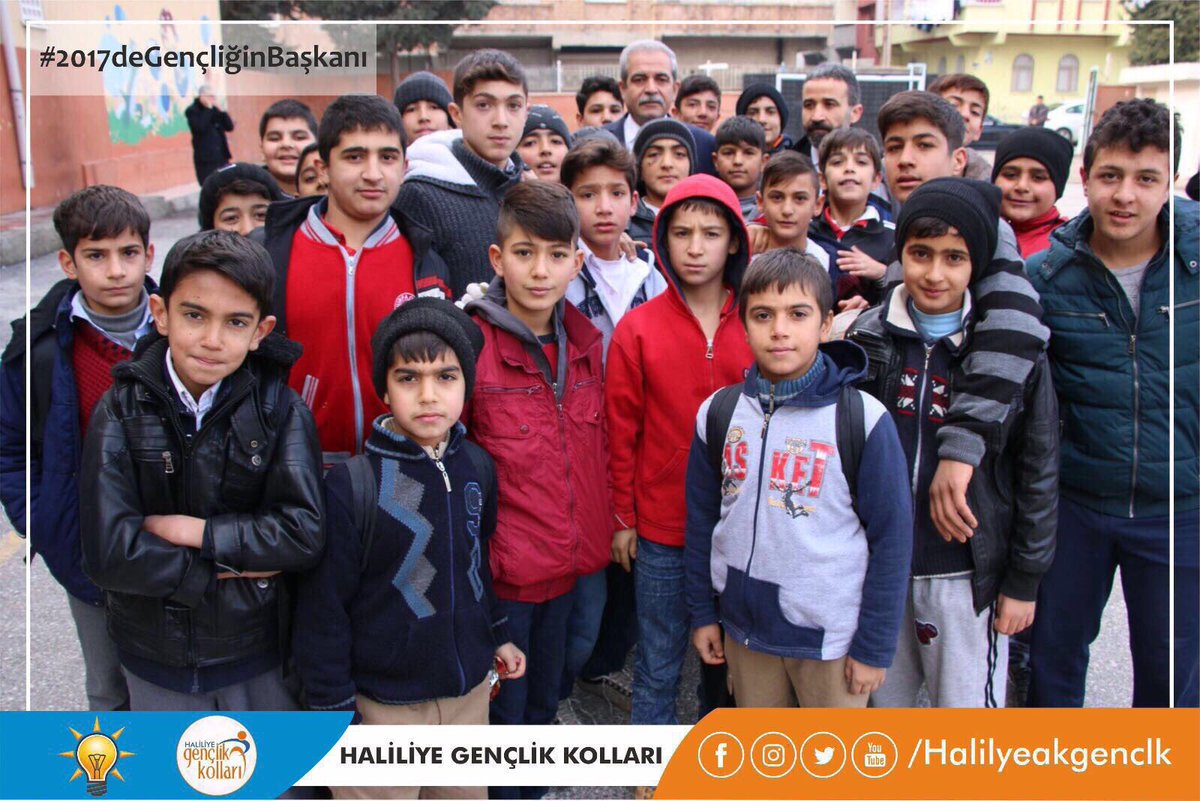 CevreAk's tweet photo. Gençlik @FevziDemirkol  başkan ile değer buluyor.

#2017deGençliğinBaşkanı https://t.co/ovwtgKckUt
