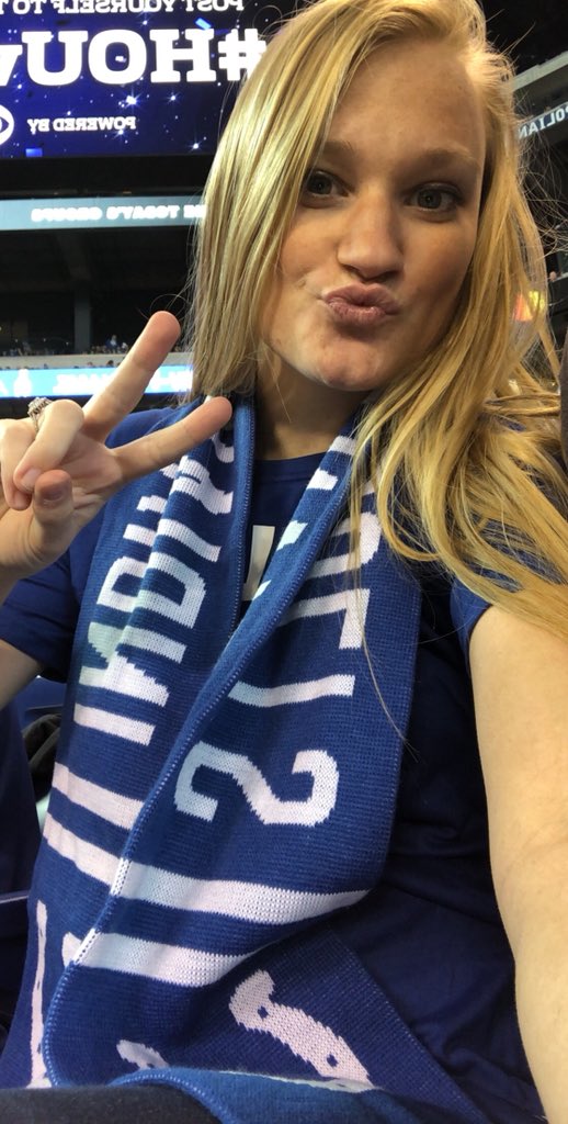 AlliPaige2015's tweet photo. #HOUvsIND https://t.co/q1414CUPh8