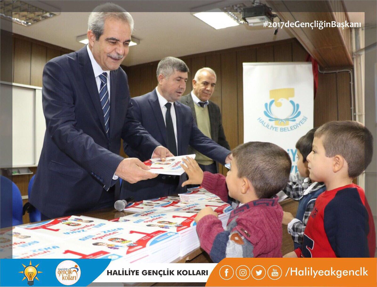CevreAk's tweet photo. Büyük Mütefekkir Necip Fazıl’ın da dediği gibi: “Zaman bendedir ve mekân bana emanettir şuurunda bir gençlik”. İçin çabalayan Gençliğin Amcası @FevziDemirkol Başkanıma Gençliğe olan hizmetlerinden dolayı teşekkür ederim.
#2017deGençliğinBaşkanı https://t.co/wRt3VhKOd0