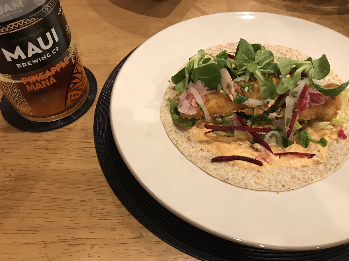 MarkHeelis's tweet photo. Last meal of 2017 with @Jennydunhill our nod to this years food highlight - fish tacos from @coconutsfish https://t.co/d7QsAwEz32