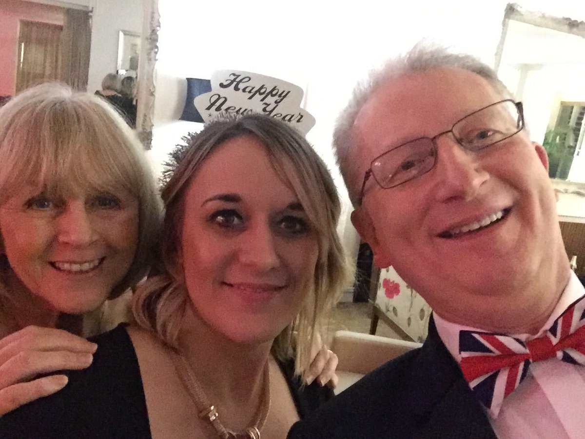 Peter4tax's tweet photo. Having a great time @Champneys #ChampneysSprings NYE gala dinner - #veganfood @TriciaCaputo @QFSheSaid @TheVeganSociety #NewYearsEve ๐๐๐ธ๐ฅ https://t.co/BIAzKUxXuS