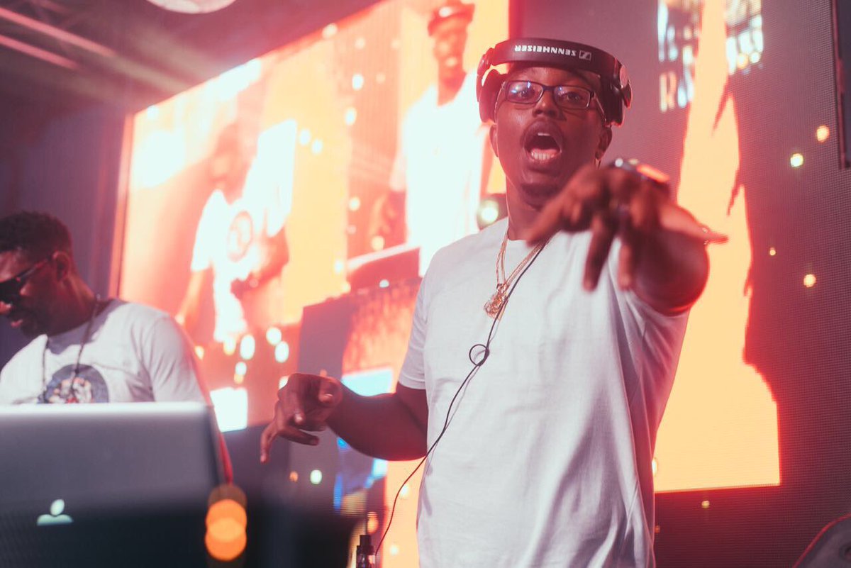 GoodSundae's tweet photo. Eyo @Meech_SA youβre killin em π©π© #GoodSundaeAllWhite x #GoodSundaeFinale https://t.co/hX2HmGljAw