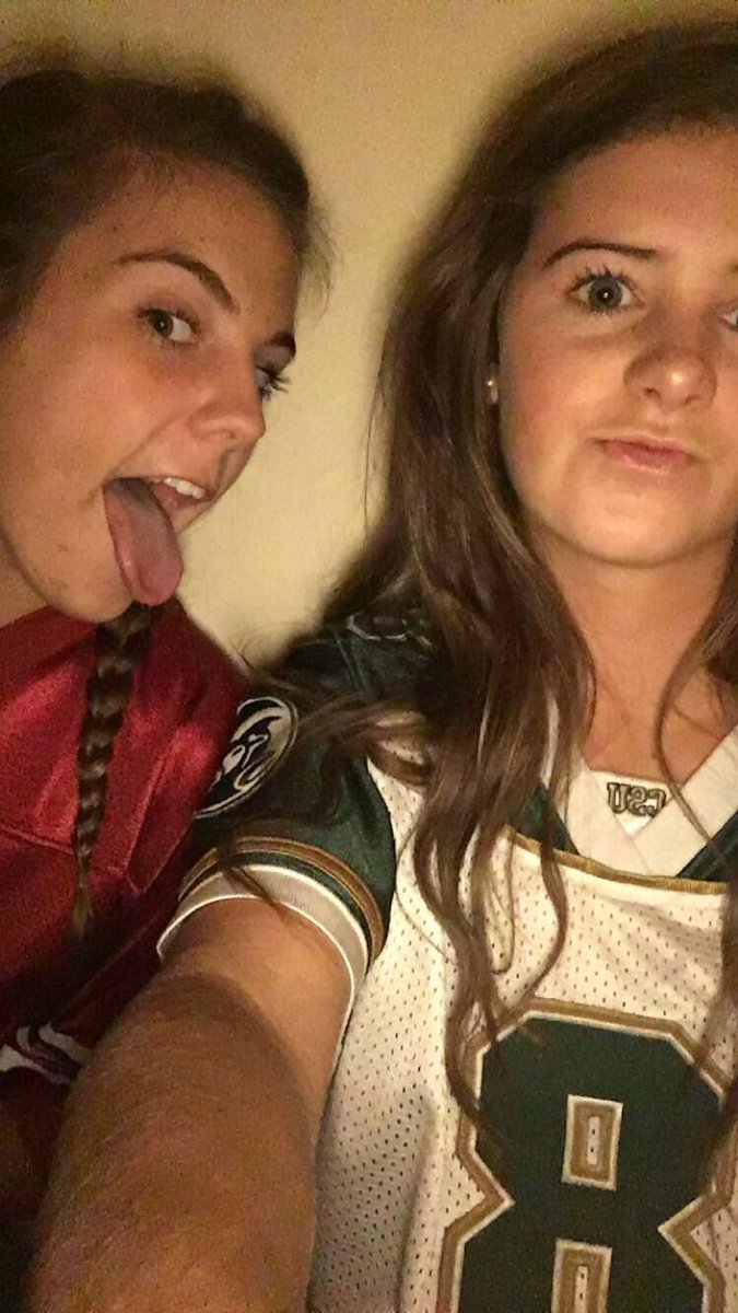 Im_macie's tweet photo. Happy 18th to this wacko!!! Loveee you💛💛 https://t.co/ROTo9FwB59