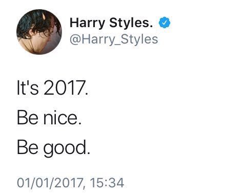 bestofstyles's tweet photo. 2018 will officially start when Harry tweets https://t.co/6sPOQzIL7C