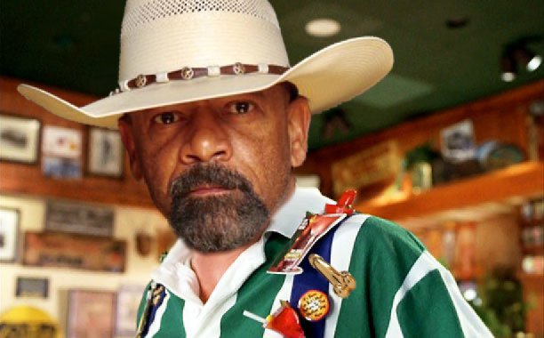 maybebeachbum's tweet photo. @HamillHimself #ExSheriffBigCowboyHat 🤣😂🤣

Ending 2017 on an #ExSheriff hashtag game:

#ExSheriffBigFlair https://t.co/SJMj9FP6Ik