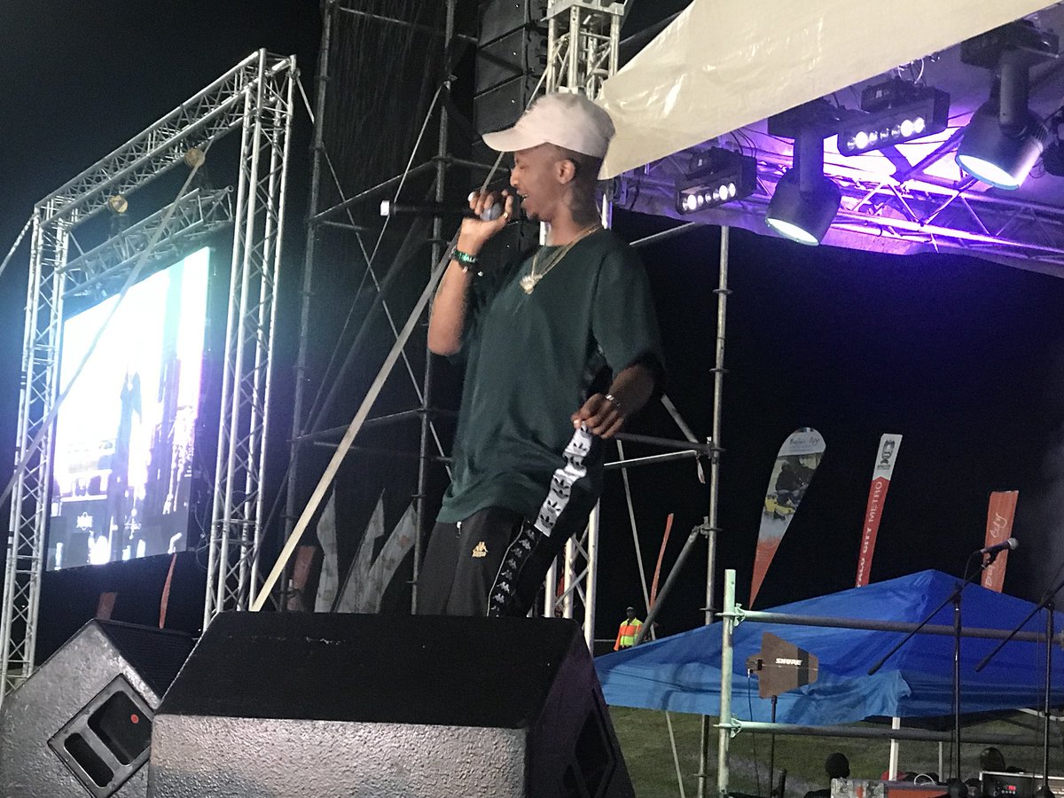 CountdownFestEL's tweet photo. @EmteeSA #CMFEL17  #4thAnnualCountDownMusicFestival https://t.co/ESKXoTJ7yD