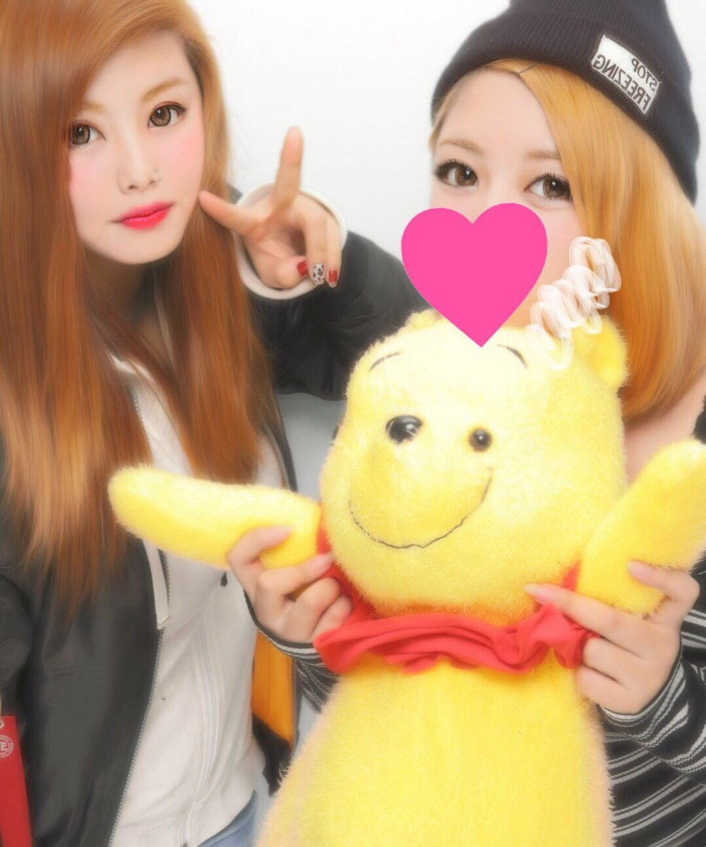 Rion__H's tweet photo. 金曜だけど上野いてきたよ‼︎
プーさんのぬいぐるみ取ってくれたり、電車賃急に払ってくれたり、みゆさんのイケメン度がアップした１日でした😘😘
カレーもクレープもタピオカも
食べれて飲めて楽しかたあ
お疲れ様でしたまた行こう🤤💗 https://t.co/throuuscM8
